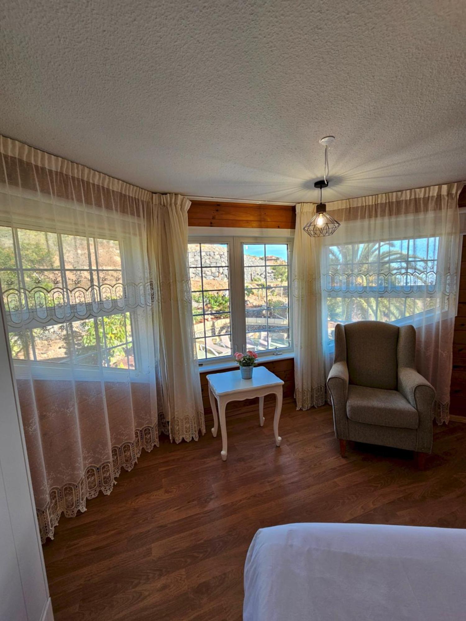 Villa Carlitos Vistas Al Mar Y A La Montana Costa Adeje  Exterior photo